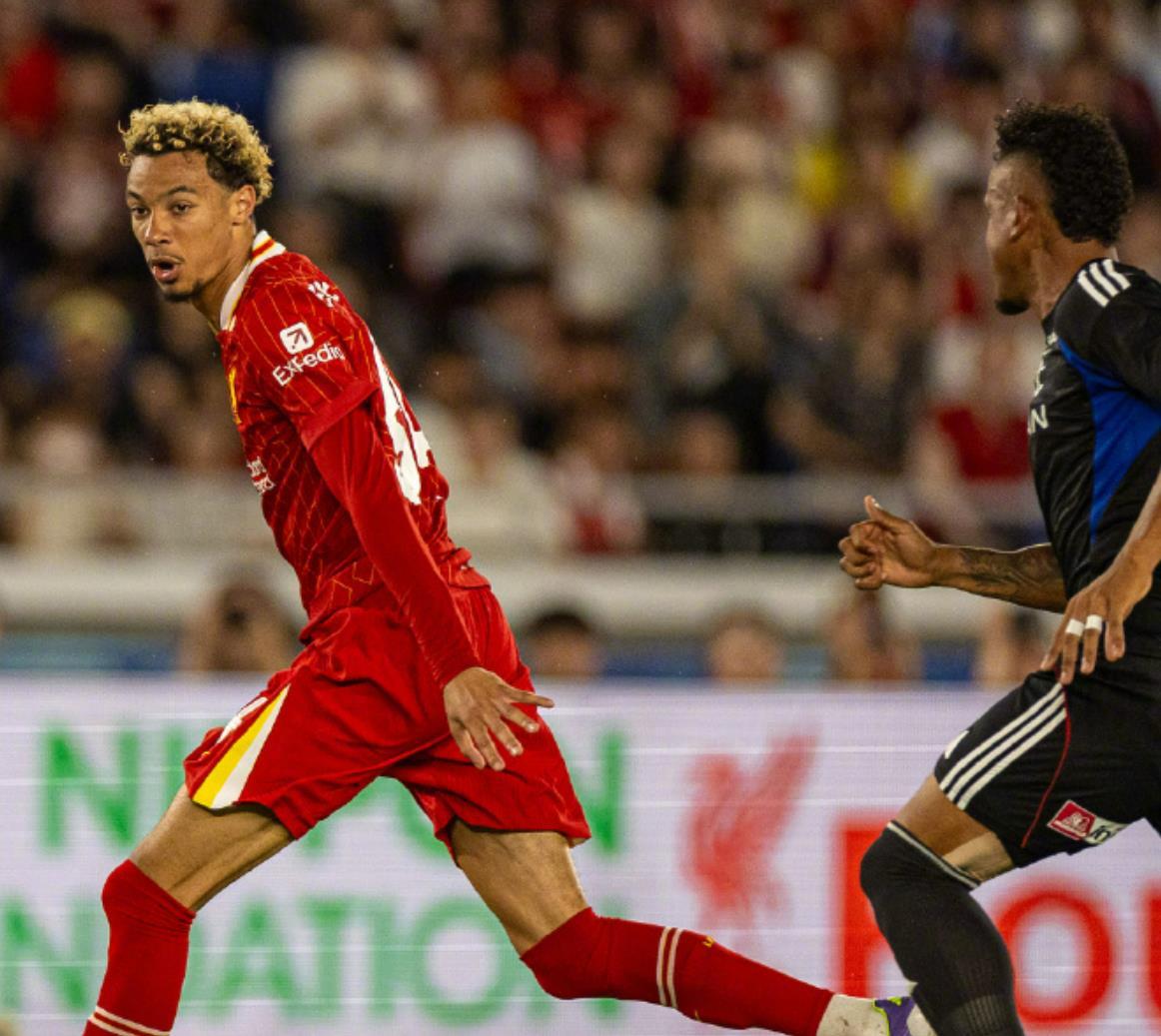 莱万多夫斯基新星出色防守表现惊艳,利物浦未来可期!的简单介绍 莱万多夫斯基新星出色防守表现惊艳,利物浦未来可期!的简单介绍